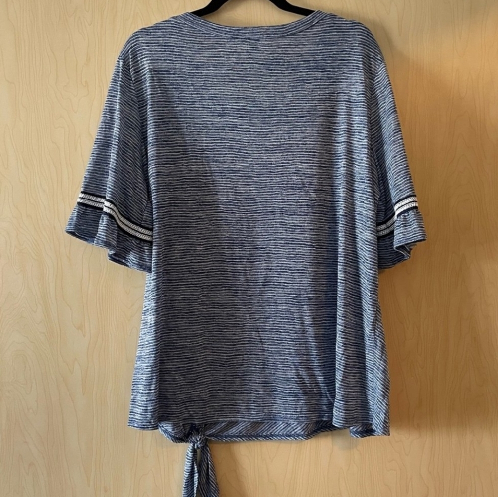 APT. 9 BLUE AND WHITE STRIPE TIE TOP XXL - Picture 4 of 4